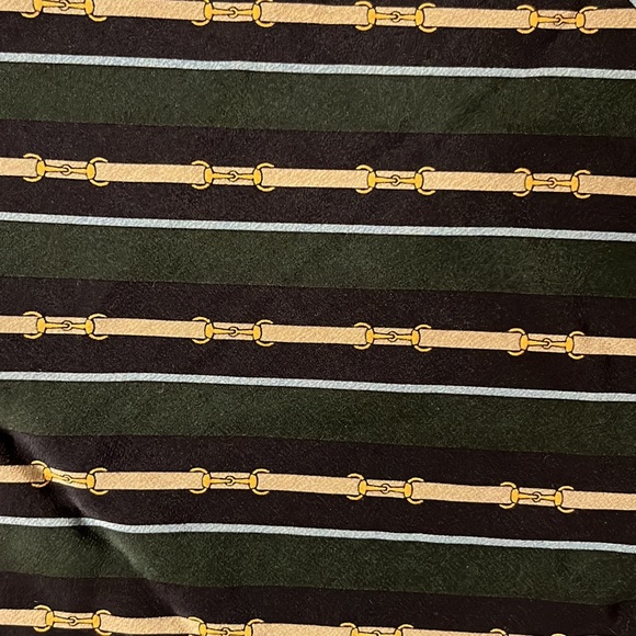 GUCCI Silk Neck Scarf | Double G logo, Double Snaffle Bit, RARE - Picture 7 of 10